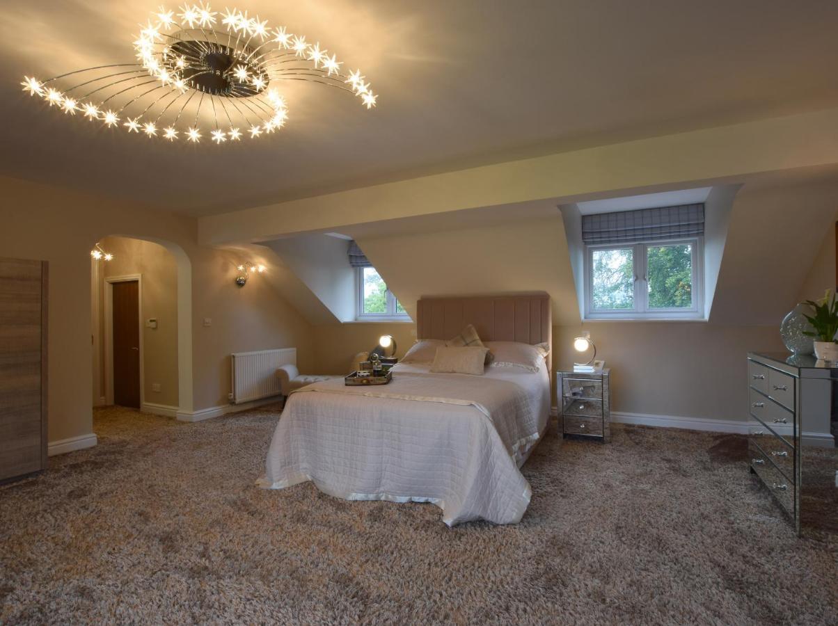 Solway Villa Chester Bagian luar foto
