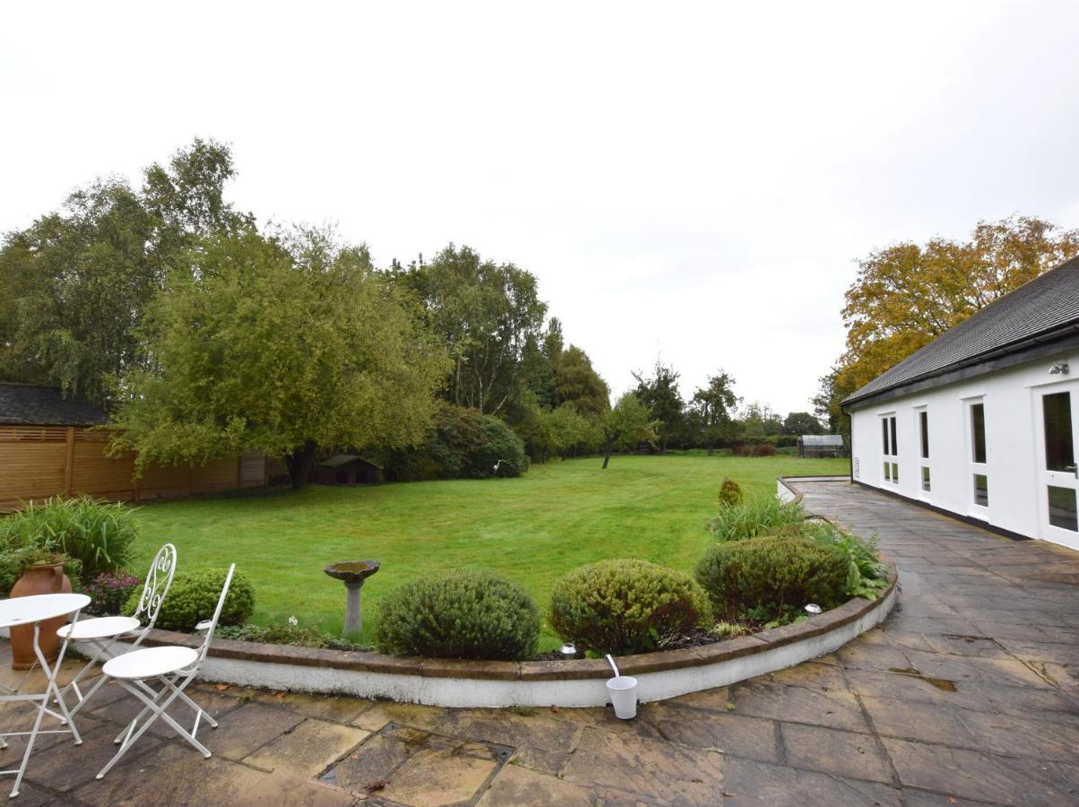 Solway Villa Chester Bagian luar foto