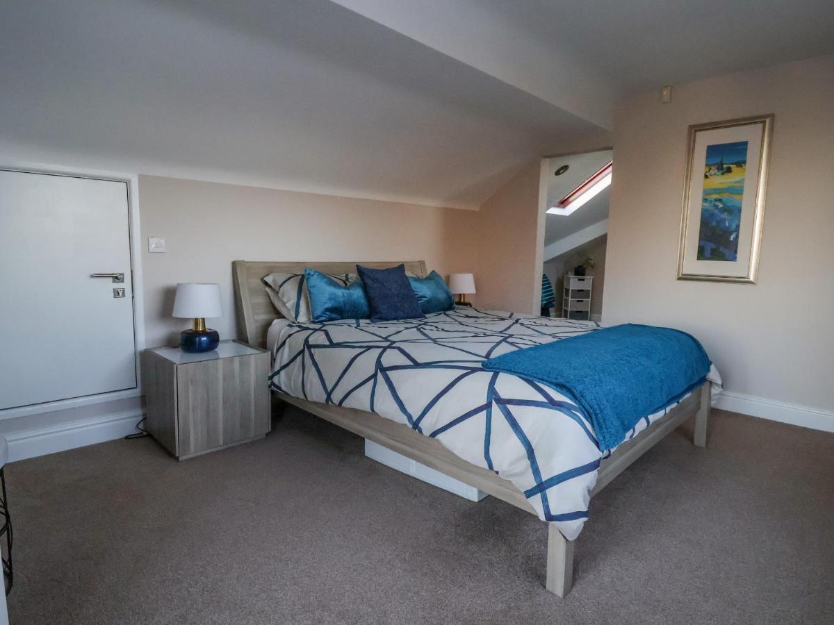 Solway Villa Chester Bagian luar foto